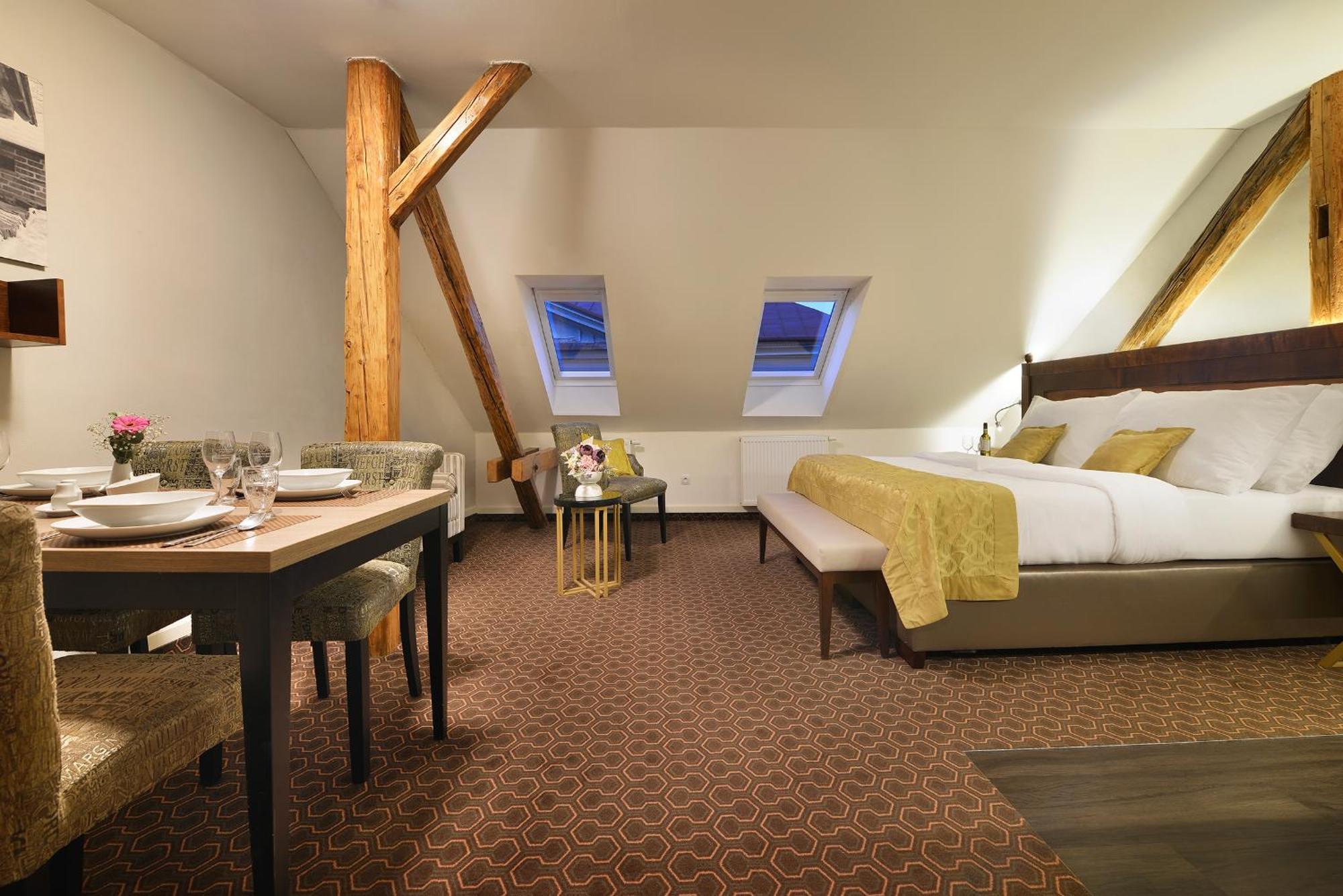 Vysocina Design Apartments Глинско Экстерьер фото